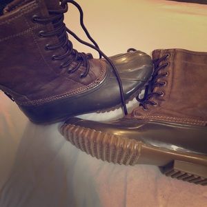 Adorable Winter Fashion Boots